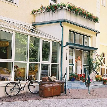 Hotel Kur&ferien Helenenburg 3*